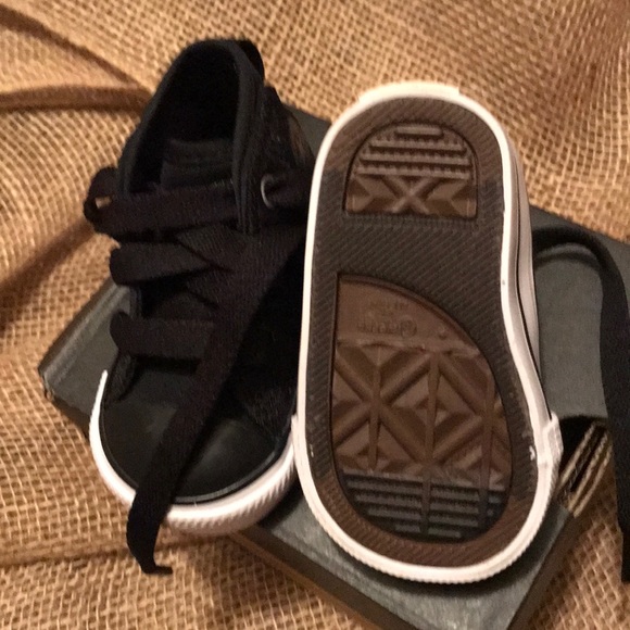 Converse sneakers SOLD - Picture 3 of 5